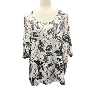 Tribal Jeans Womens Black White Floral Knit Top Size Small NWT